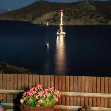 Lejlighed με πανοραμική θέα στη θάλασσα & ιδιωτική παραλία Koumari
